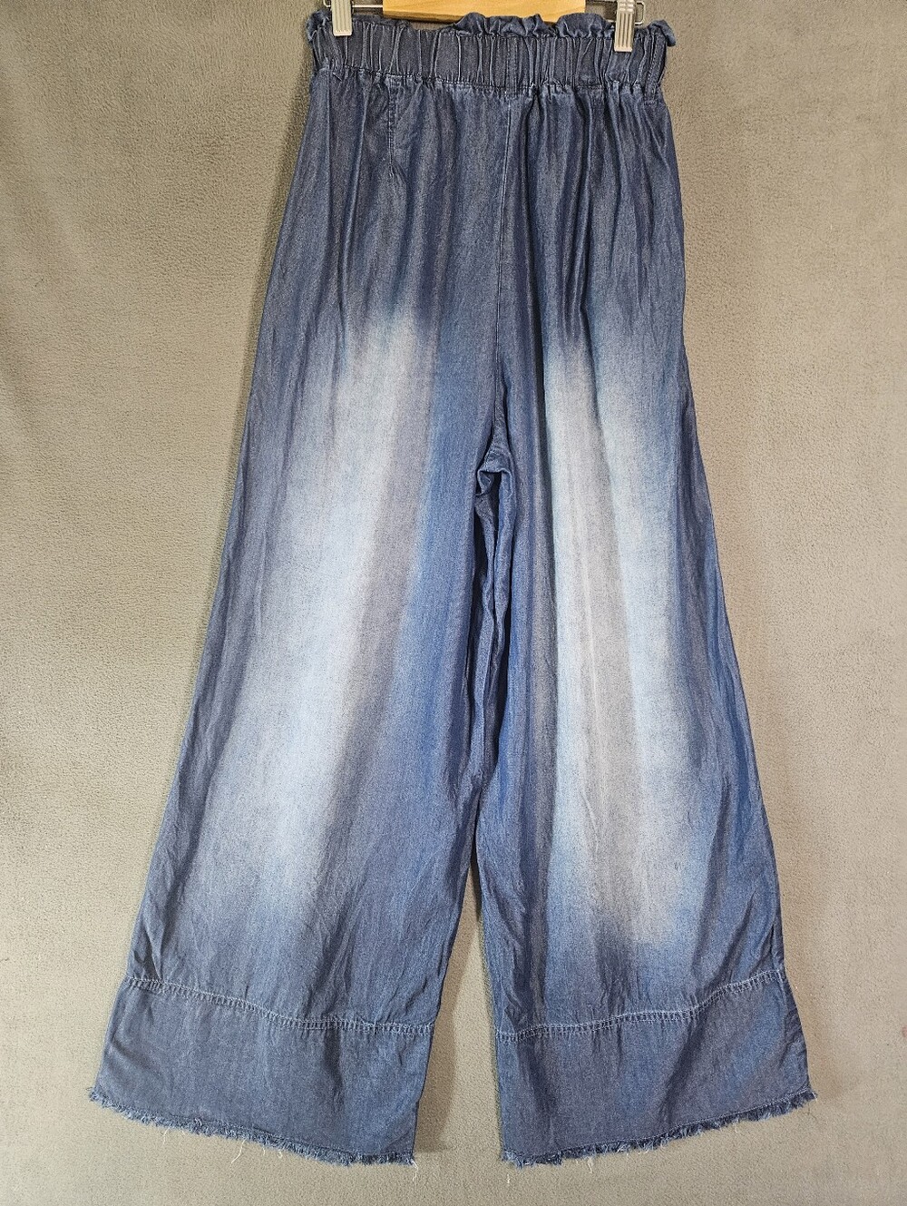 Zenana Womens Small Wide Leg Frye Hem Denim Pants Pullup High-Rise Bleach Wash - Picture 7 of 10